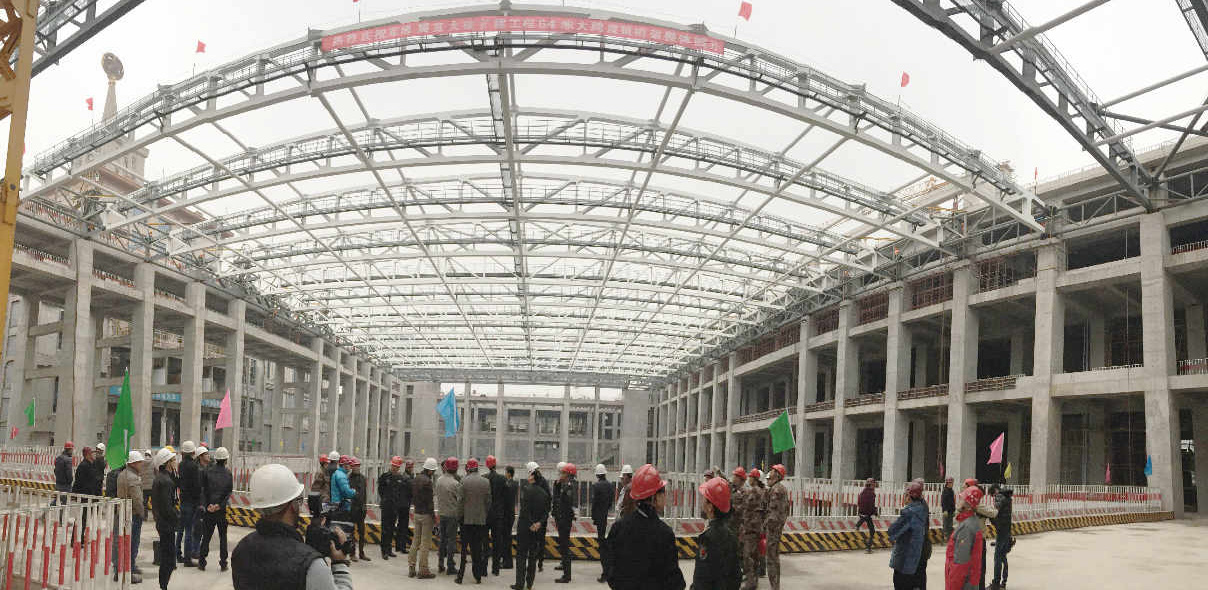 北京軍事博物館展覽大樓擴(kuò)建工程項(xiàng)目- 64米大跨度鋼桁架整體提升   魯班獎(jiǎng)